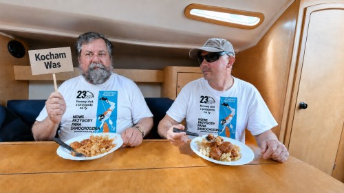 TomaszekKochamWas.jpg