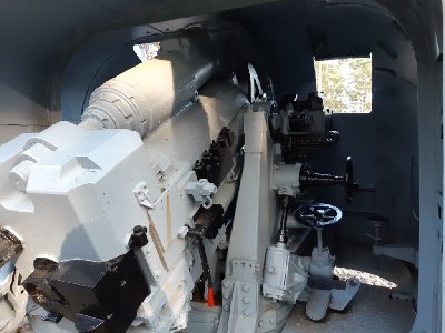 A to już tego samego typu działo w muzeum. Jakby nieco więcej części, prawda?