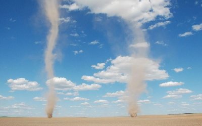 tuman,wir piasku.jpg