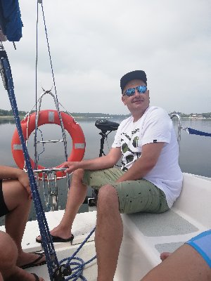 IMG_20200619_120134.jpg (2.56 MiB) Przejrzano 4326 razy VdL przy sterze