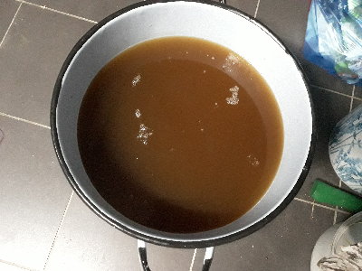 Gotowa brzeczka, stygnie sobie w garażu.